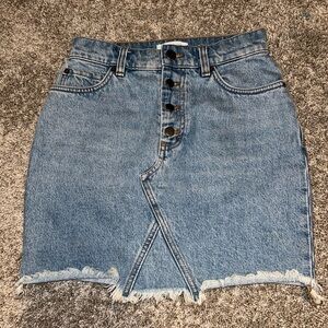 & other stories button fly raw hem denim skirt size 4